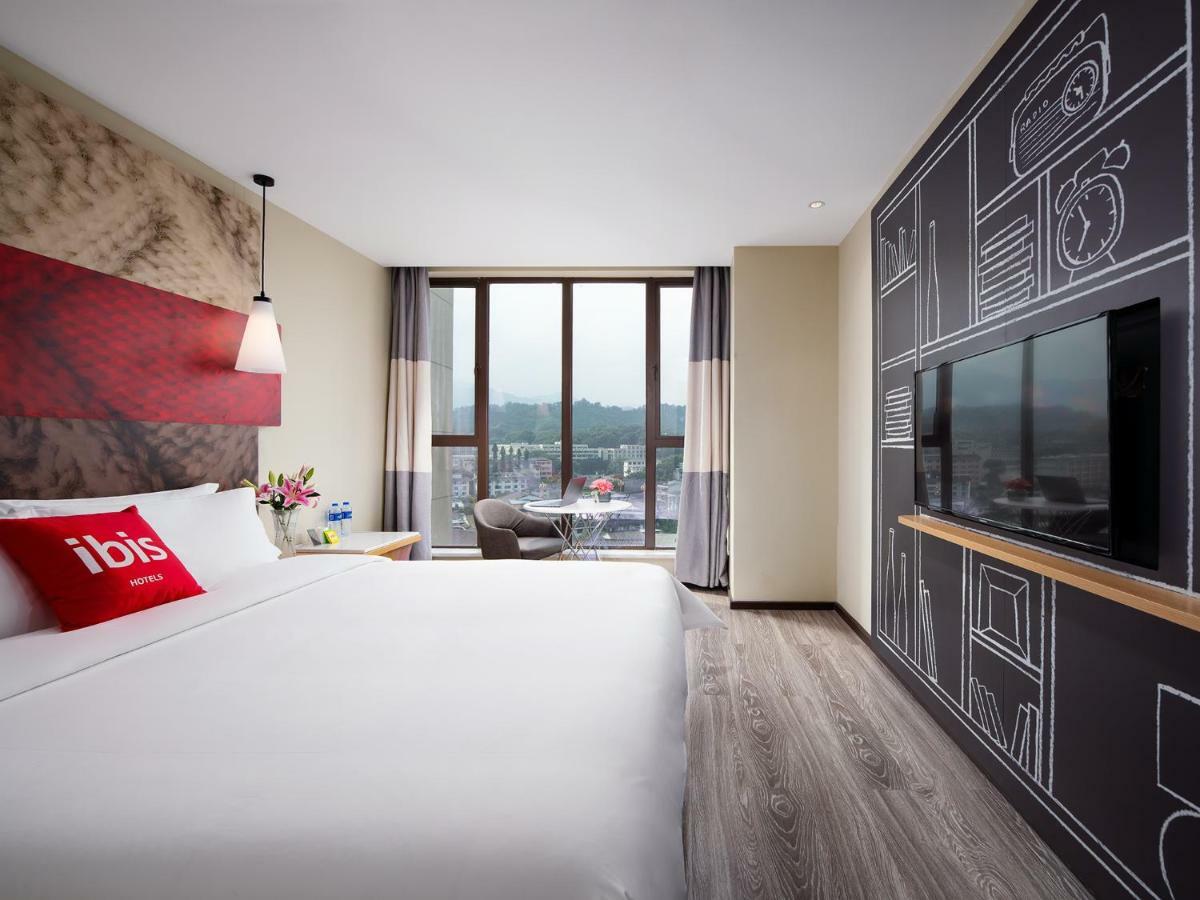 Ibis Hotel Emeishan Exterior photo