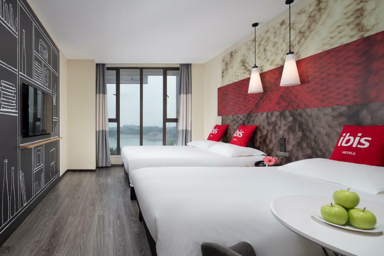 Ibis Hotel Emeishan Exterior photo